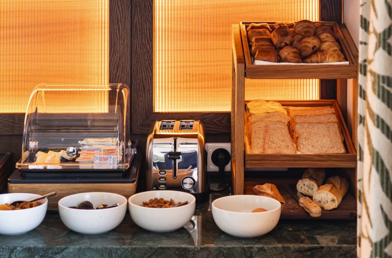 Hotel Lampika - Breakfast