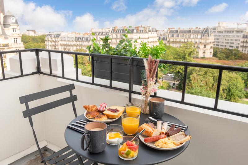 Hotel Lampika - Breakfast